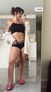 Ailín Pérez feet photo 2