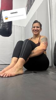 Ailín Pérez feet photo 14