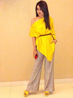 Aima Baig feet photo 17