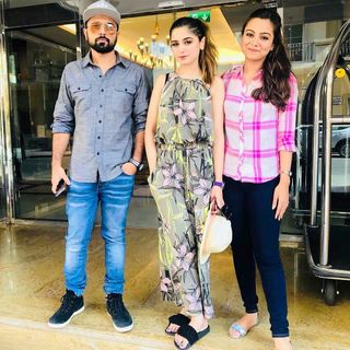 Aima Baig feet photo 13