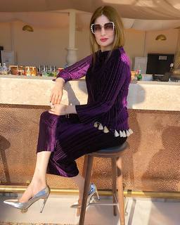 Aima Baig feet photo 8