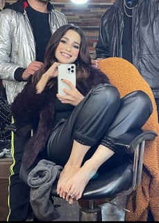 Aima Baig feet photo 7