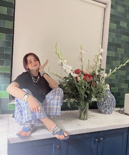 Aima Baig feet photo 13