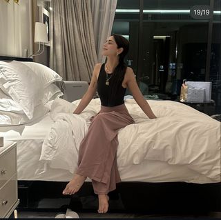 Aima Baig feet photo 9