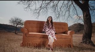 Aima Baig feet photo 4