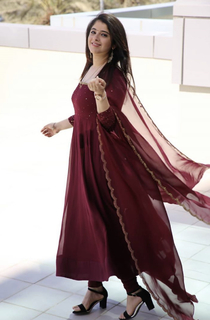 Aima Sebastian feet photo 15