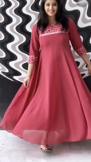 Aima Sebastian feet photo 12