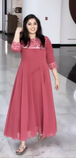Aima Sebastian feet photo 5