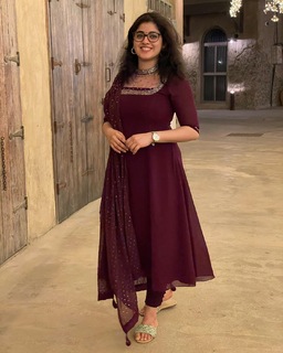 Aima Sebastian feet photo 8