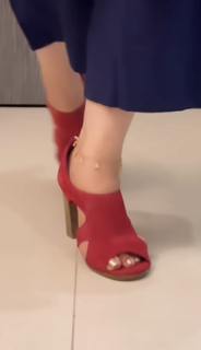 Aima Sebastian feet photo 4