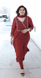 Aima Sebastian feet photo 9