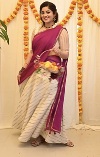 Aima Sebastian feet photo 2