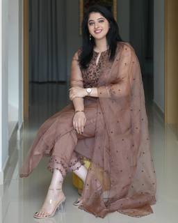 Aima Sebastian feet photo 17