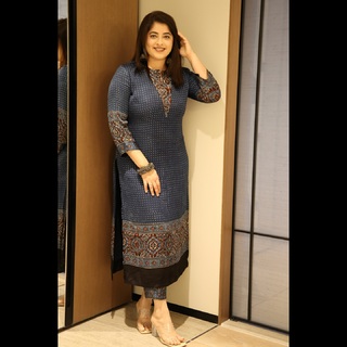 Aima Sebastian feet photo 17