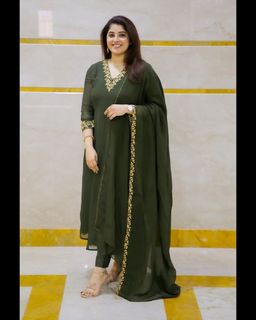 Aima Sebastian feet photo 15