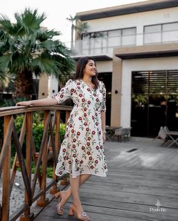 Aima Sebastian feet photo 10