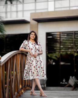 Aima Sebastian feet photo 9