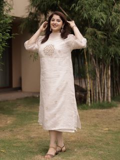 Aima Sebastian feet photo 7
