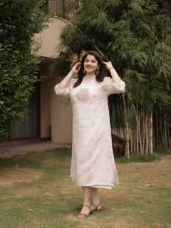 Aima Sebastian feet photo 8