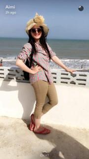 Aiman Khan feet photo 1