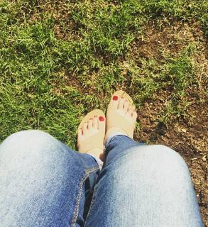 Aiman Khan feet photo 20