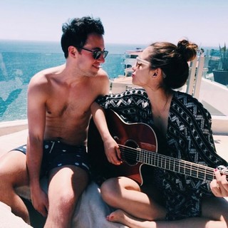 Aimee Carrero feet photo thumbnail