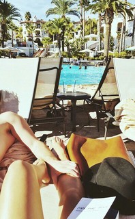 Aimee Carrero feet photo thumbnail