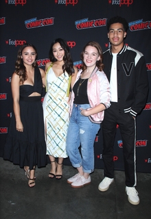 Aimee Carrero feet photo thumbnail