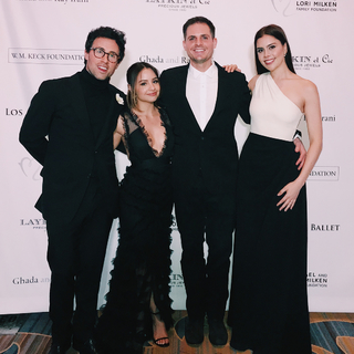 Aimee Carrero feet photo thumbnail