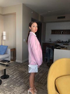 Aimee Carrero feet photo thumbnail