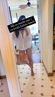 Aimee Carrero feet photo thumbnail