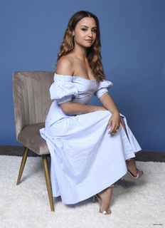 Aimee Carrero feet photo thumbnail