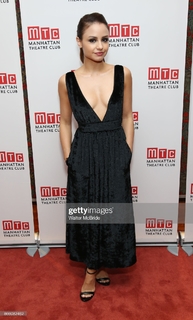 Aimee Carrero feet photo thumbnail