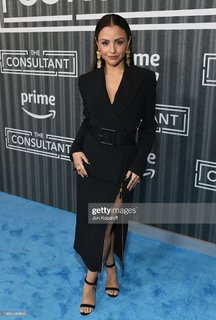 Aimee Carrero feet photo thumbnail