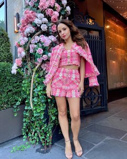 Aimee Carrero feet photo thumbnail