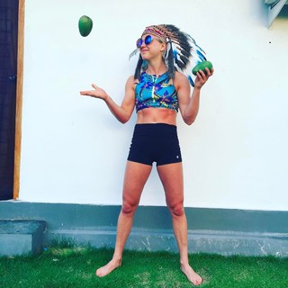 Aimee Fuller feet photo 7