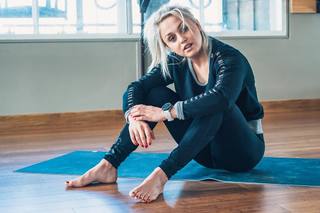 Aimee Fuller feet photo 17