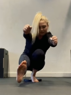 Aimee Fuller feet photo 7