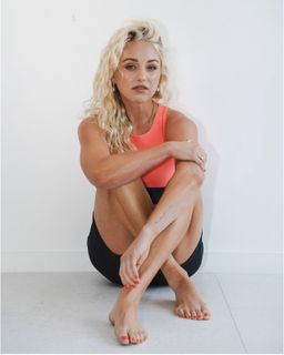 Aimee Fuller feet photo 13