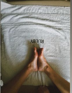 Aimee Fuller feet photo 7