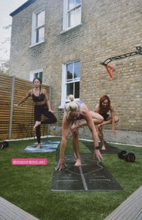 Aimee Fuller feet photo 20