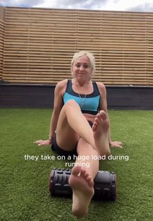 Aimee Fuller feet photo 11