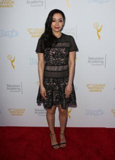 Aimee Garcia feet photo thumbnail