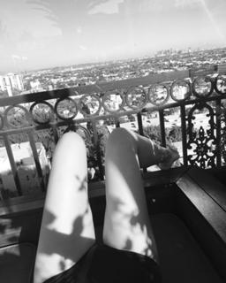 Aimee Garcia feet photo thumbnail