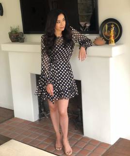 Aimee Garcia feet photo thumbnail