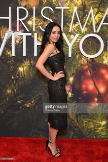 Aimee Garcia feet photo thumbnail
