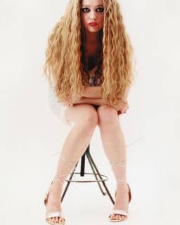 Aimee Lou Wood feet photo thumbnail