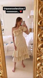 Aimee Lou Wood feet photo thumbnail