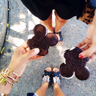 Aimee Song feet photo 1