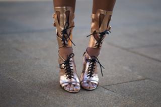 Aimee Song feet photo 19